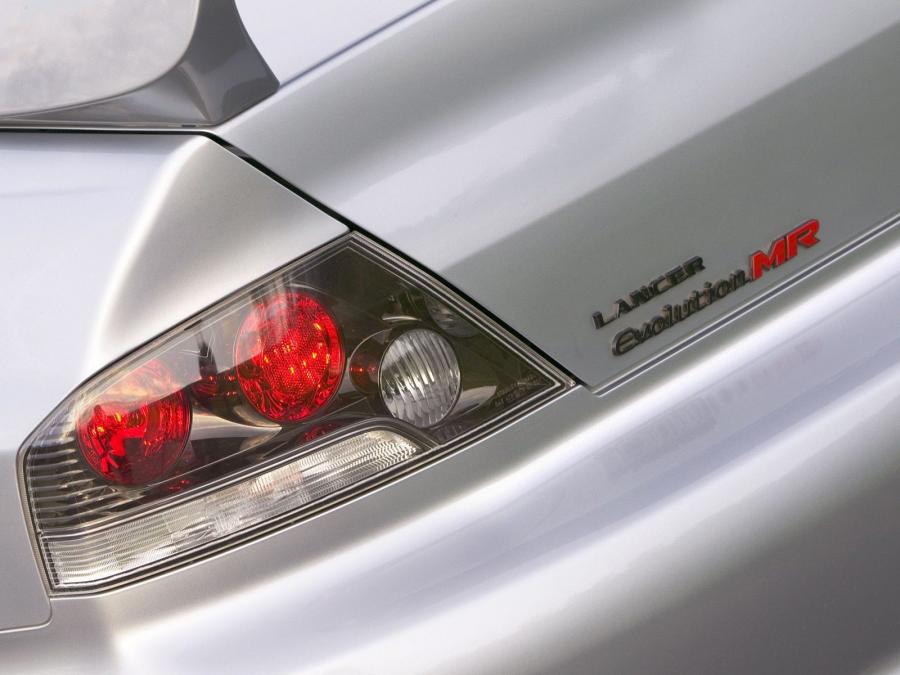  Mitsubishi Lancer Evolution IX MR 2007 года  (фото 111 из 129)